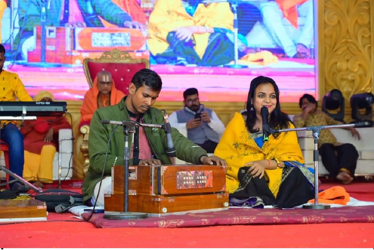 Video: मॉर्डन शादियों से गायब हुए शादी-विवाह के पारंपरिक गीत-संगीत, अब केवल बजता है डीजे