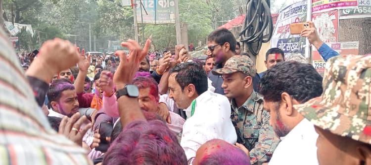 Bihar By Election Results: बिहार उपचुनाव में राजद का सूपड़ा साफ, सभी चार सीटों पर NDA की जीत तय