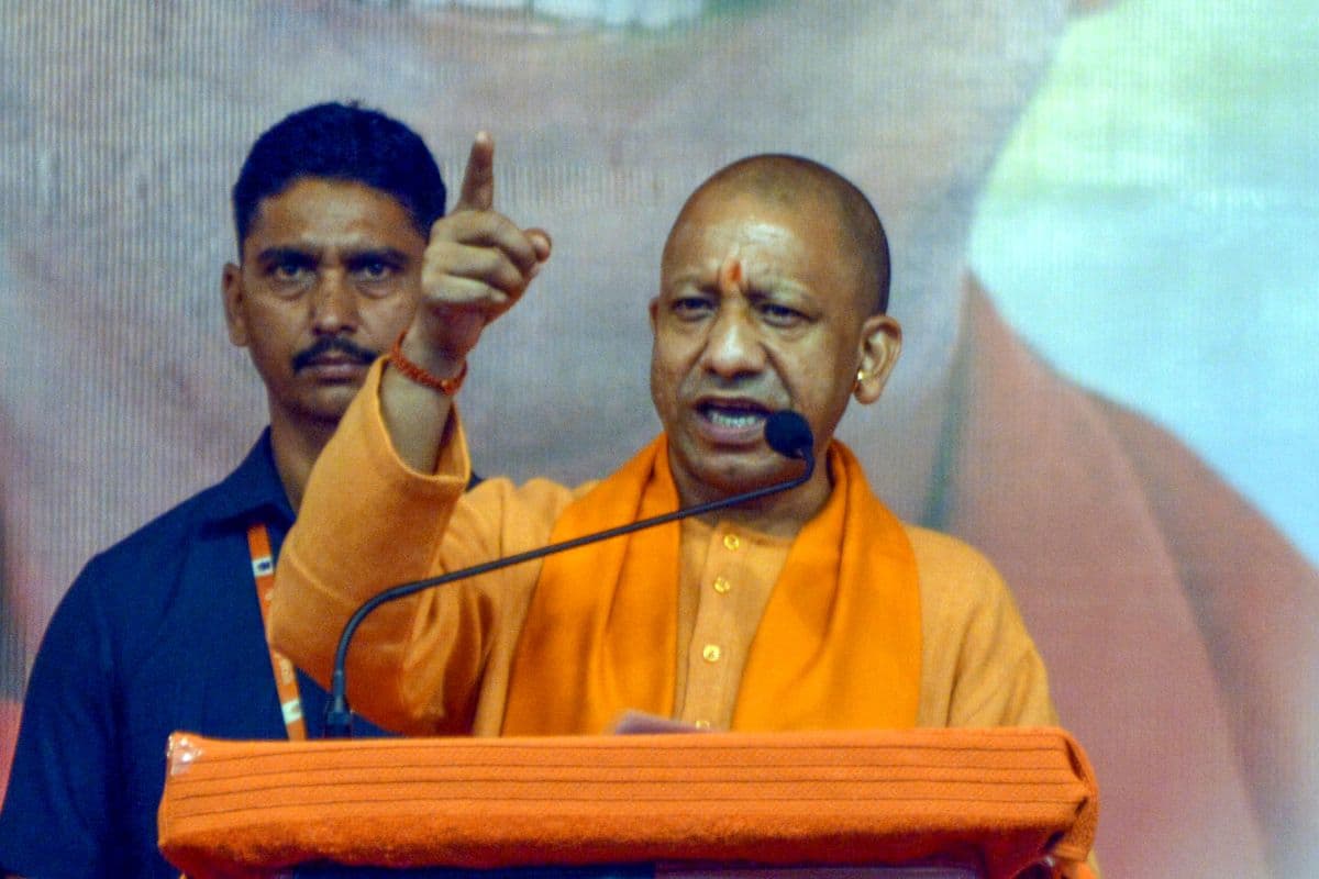 Jharkhand Election: योगी आदित्यनाथ के पलामू दौरे से पहले ट्रैफिक व्यवस्था में बदलाव, एसपी ने दिया निर्देश