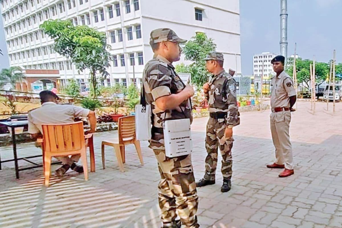 YBN यूनिवर्सिटी के संचालक के ठिकानों से बरामद हुए 67 लाख रुपये चुनाव में होने वाले थे इस्तेमाल, रिपोर्ट में हुआ खुलासा