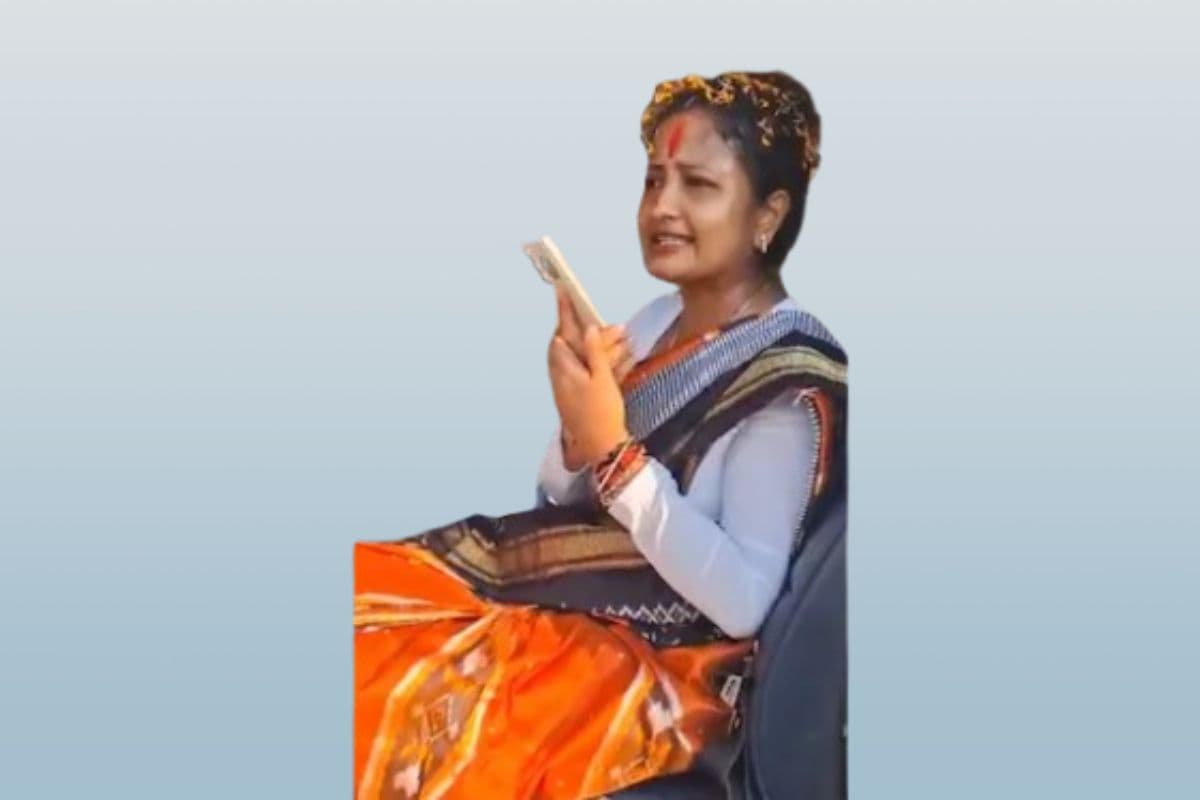 Jharkhand Election 2024: कल्पना सोरेन ने फोन से ही किया लातेहार की जनसभा को संबोधित, BJP पर जमकर बरसीं