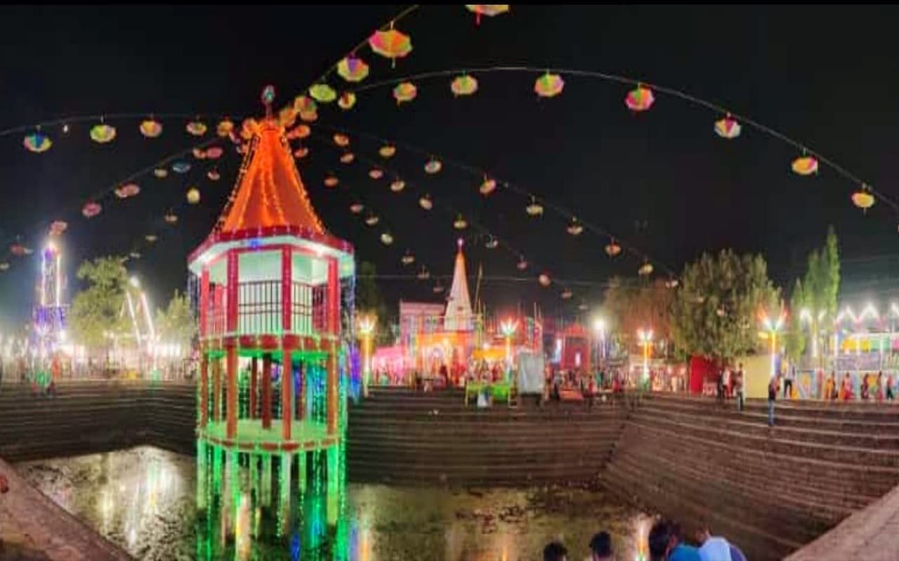 Bihar News: बिहार के इस सूर्य मंदिर में तेंदुए की वजह से पूजा की मनाही, छठ पूजा पर लगता दिख रहा ग्रहण...