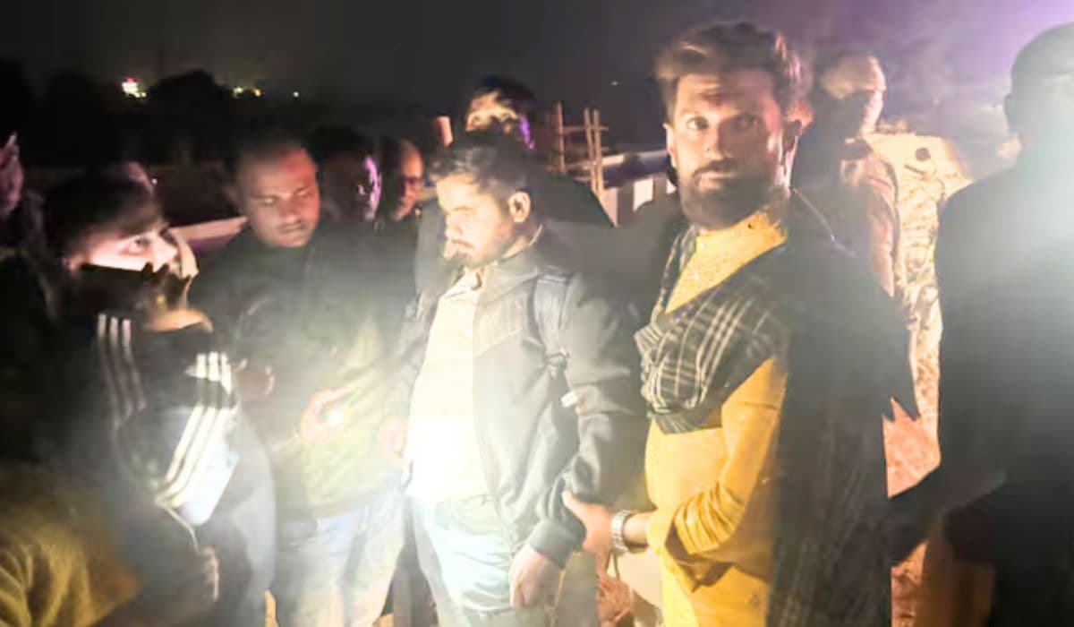 chirag paswan news| Chirag Paswan News: Chirag Paswan took the youth injured in a road accident to the hospital. chirag paswan news| Chirag Paswan News: Chirag Paswan took the youth injured in a road accident to the hospital.