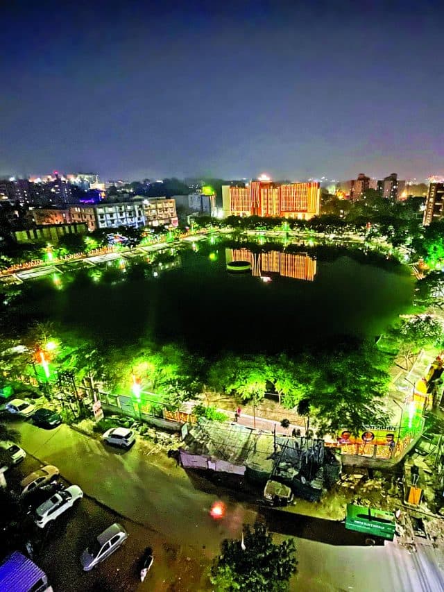 रंग-बिरंगी रोशनी से जगमगाये झारखंड के छठ घाट