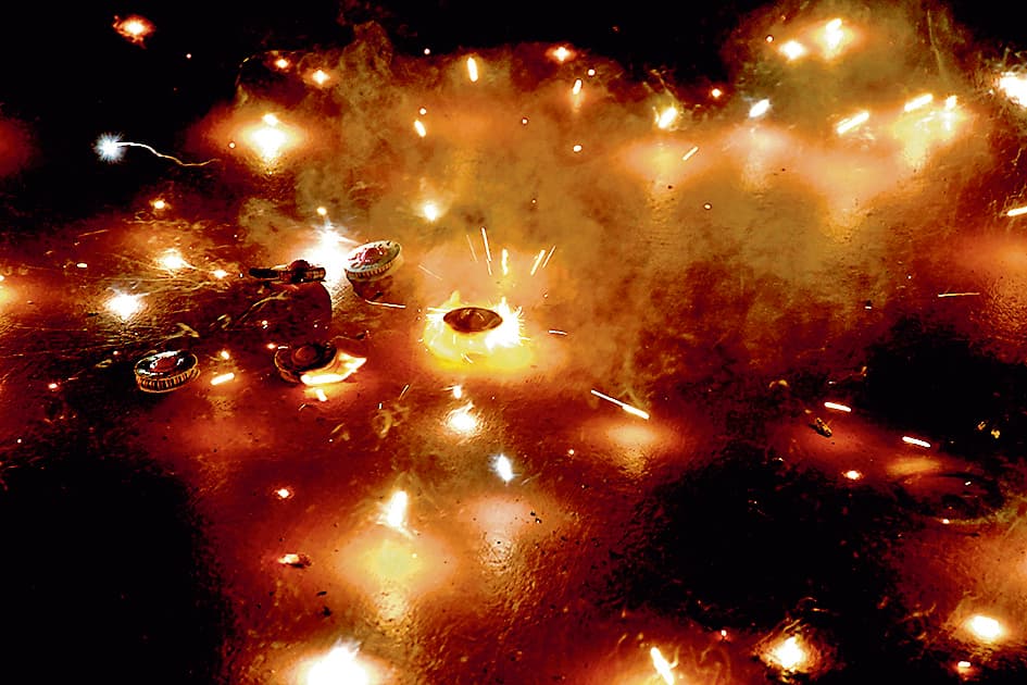 दिवाली पर रोशनी से जगमग हुआ बंगाल, महानगर सहित राज्यभर में हर्षोल्लास से मना दीपोत्सव