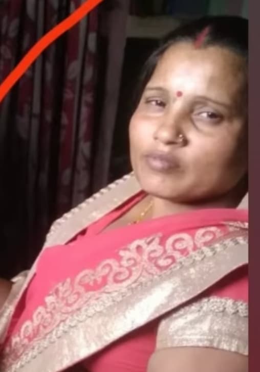 दीप जलाने के दौरान कपड़े में आग लगने से महिला की मौत