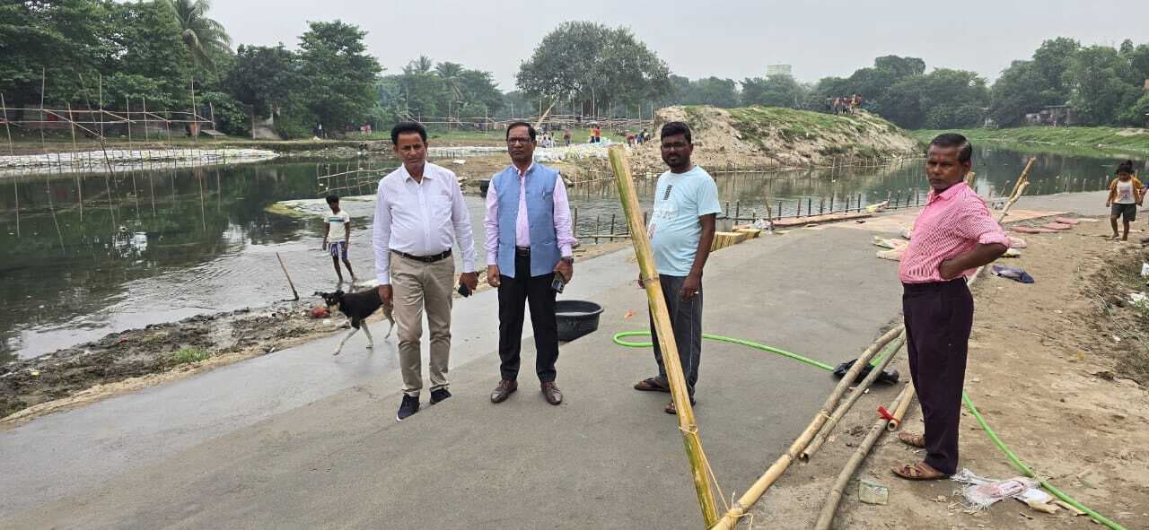 शहर के विभिन्न छठ घाटों का एसडीएम ने किया निरीक्षण, दिये कई निर्देश