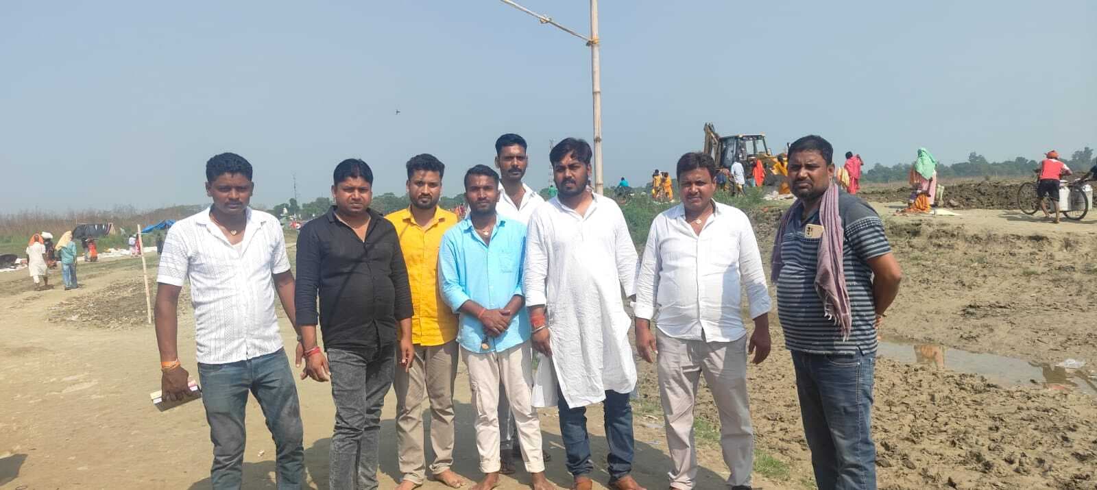 आस्था के महापर्व छठ को लेकर मुख्य पार्षद प्रतिनिधि ने लिया घाट का जायजा