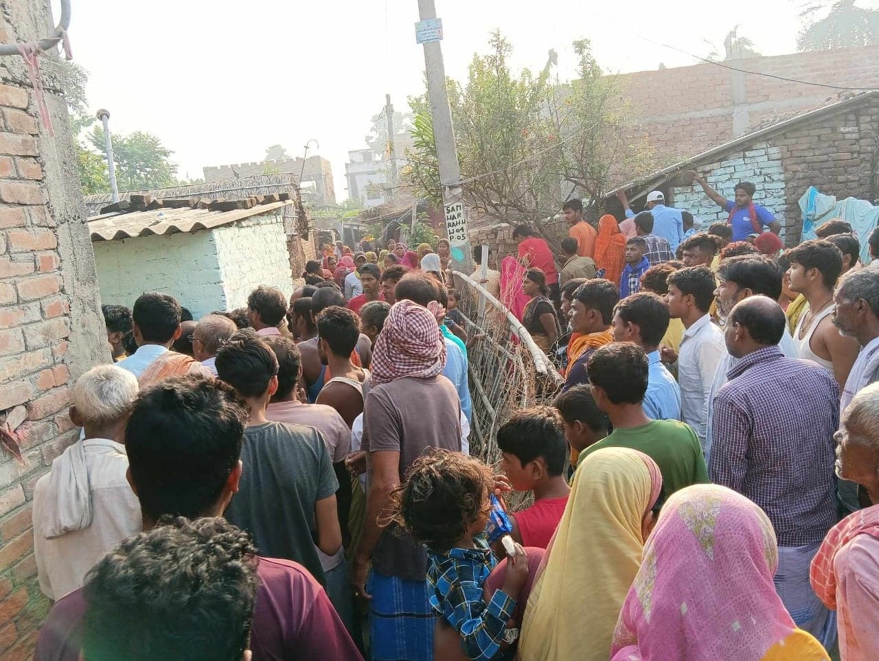 जुआ खेलने के दौरान विवाद में गर्दन मरोड़ कर डीजे संचालक की हत्या