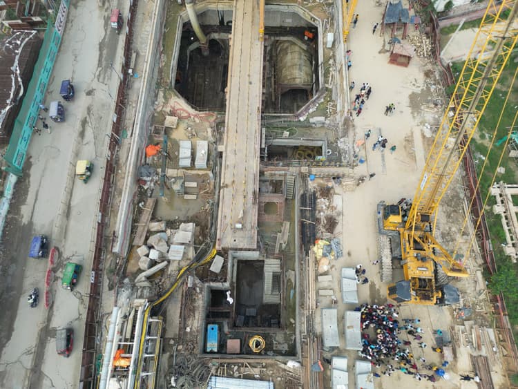 हादसे के बाद मेट्रो के अंडरग्राउंड रूट के काम पर भी गहराया संकट