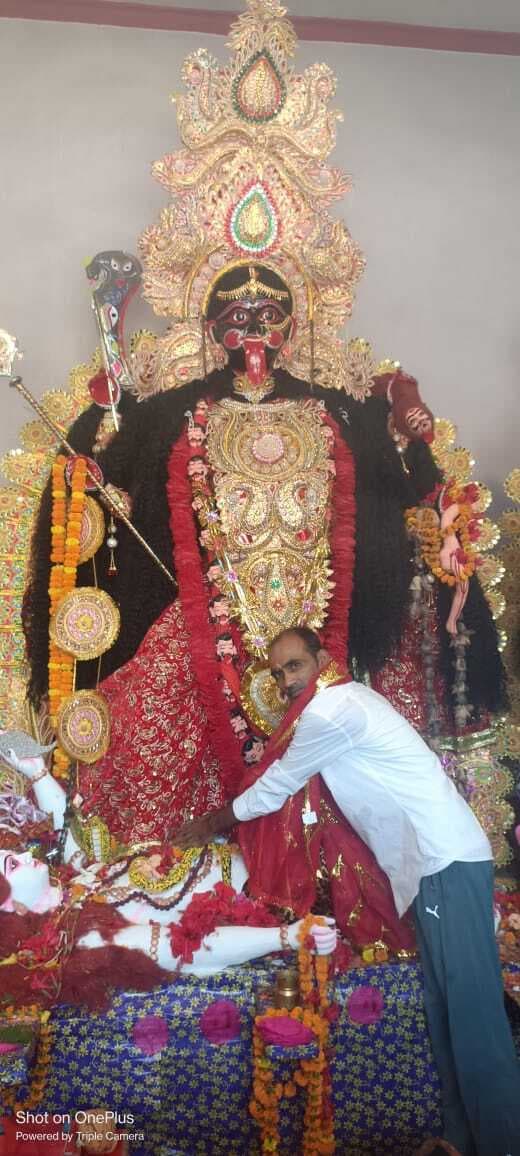 बरेव गांव में मुगलकाल से मां काली की होती है पूजा-अर्चना