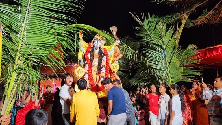 नम आंखों से दी गई मां काली को विदाई