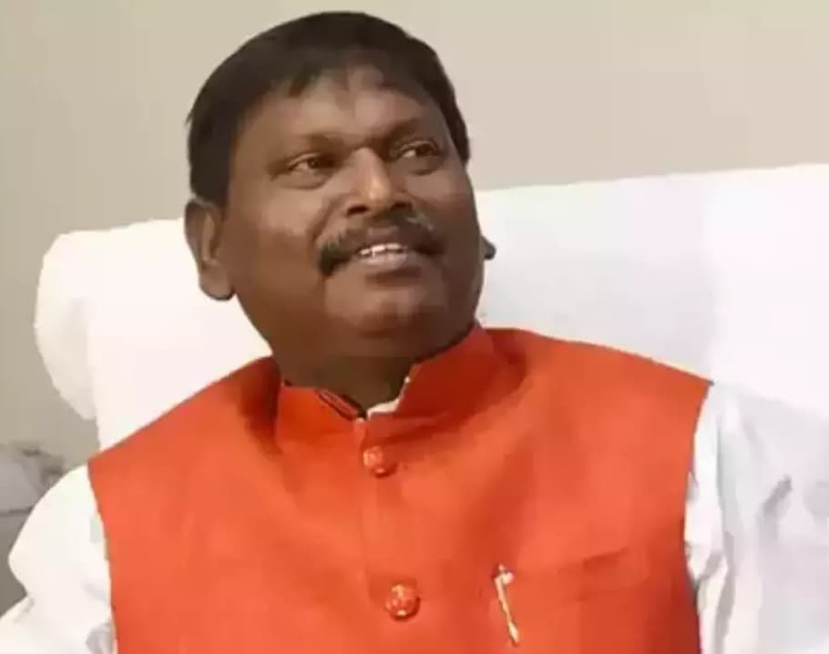 Jamshedpur News : सदर अस्पताल में डायरिया पीड़ितों से मिले पूर्व केंद्रीय मंत्री अर्जुन मुंडा