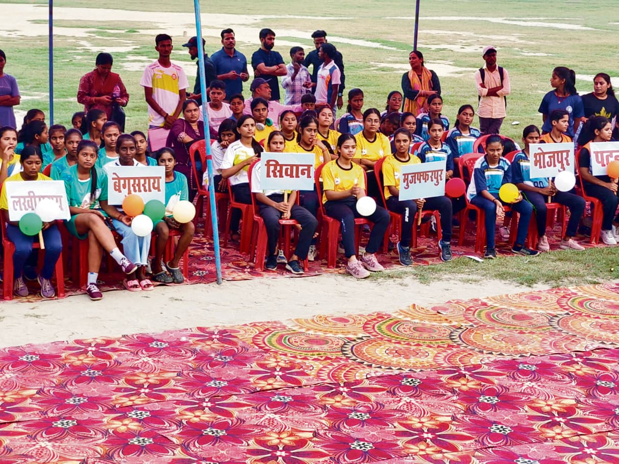 Chhapra News : राज्य स्तरीय स्कूली वुशु बालिका अंडर 17 व 19 प्रतियोगिता का शुभारंभ