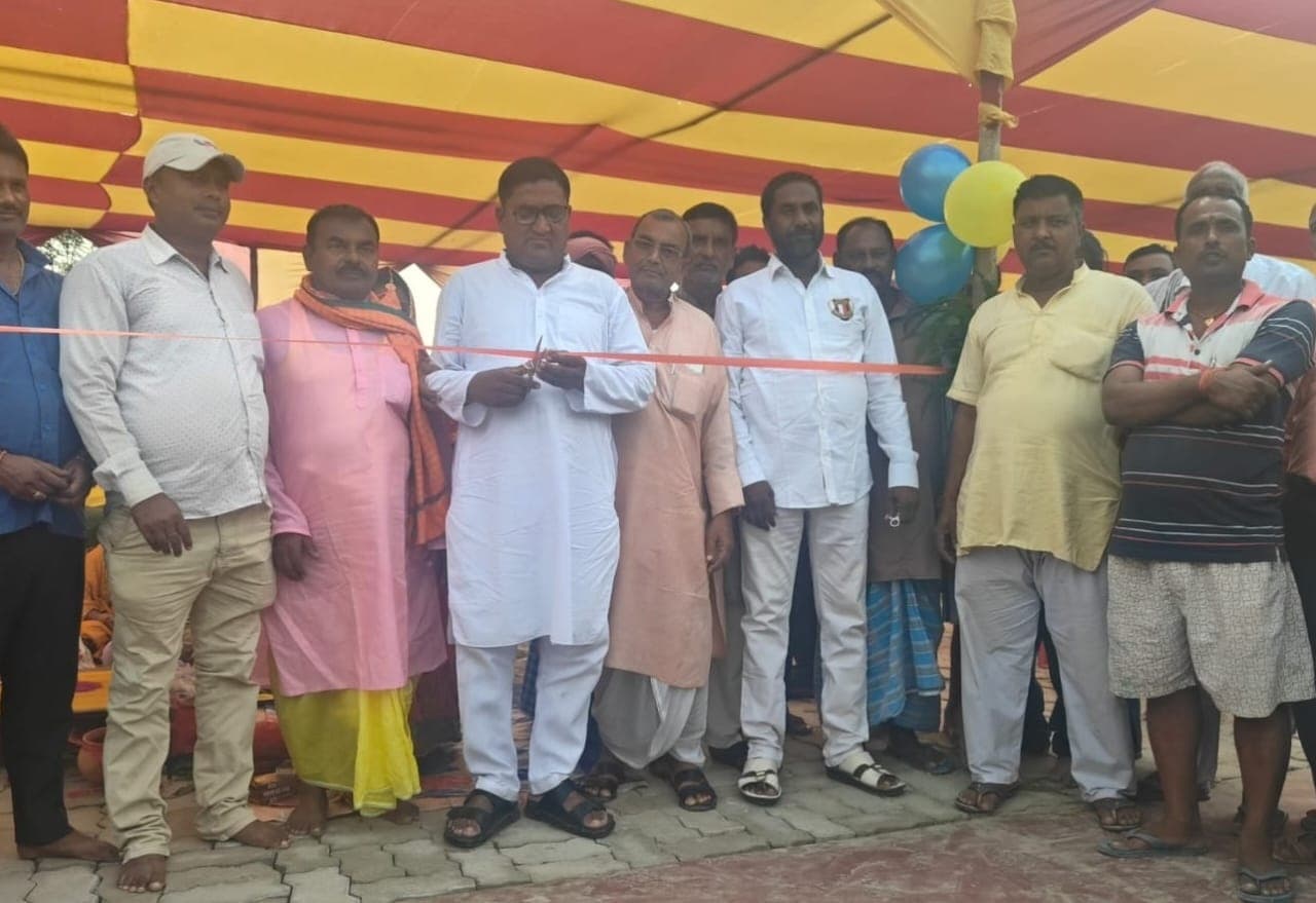 प्रखंड मुख्यालय में बना मनरेगा हाट व छठ घाट