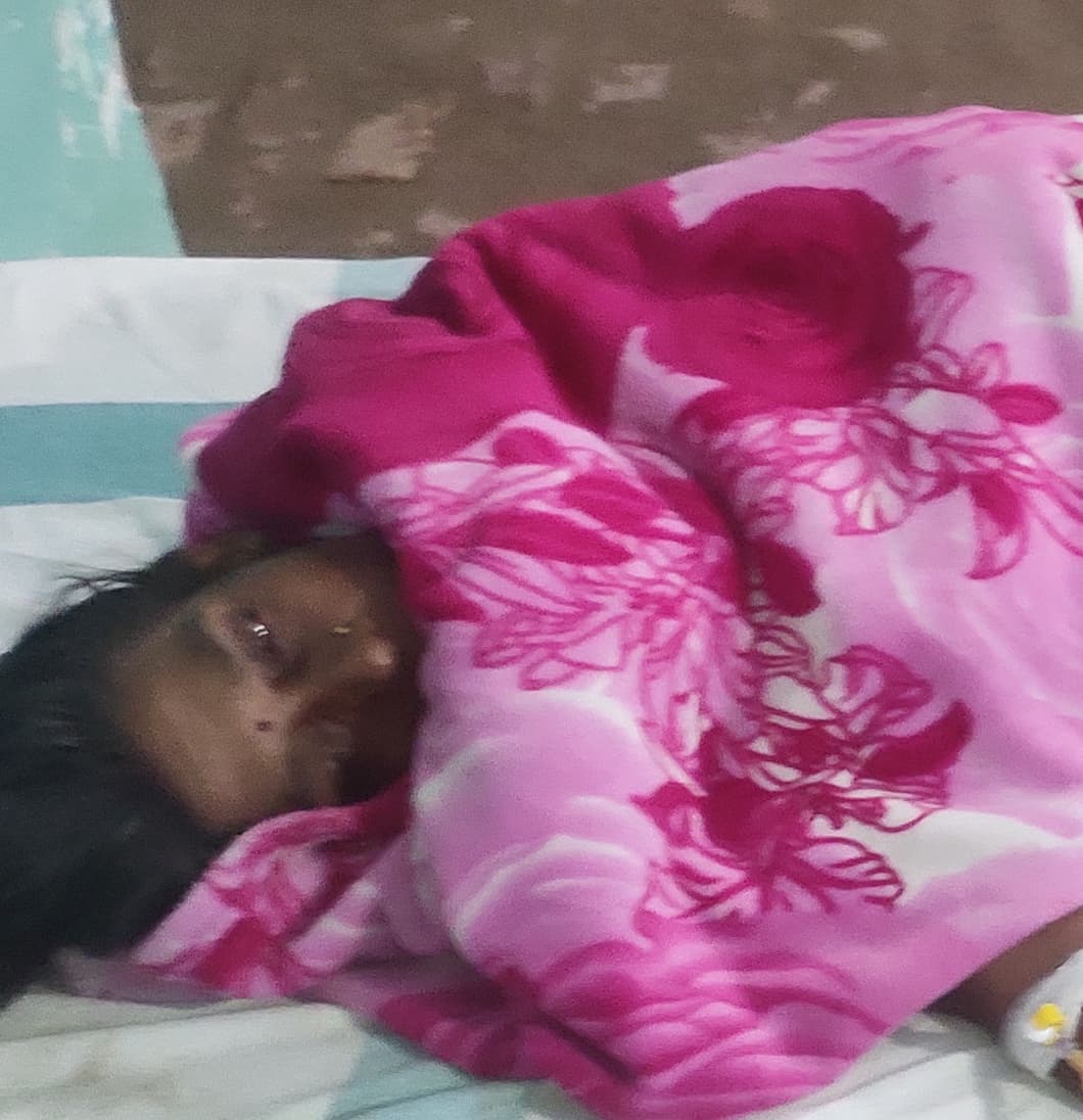 बिजली करंट से महिला गंभीर रूप से घायल