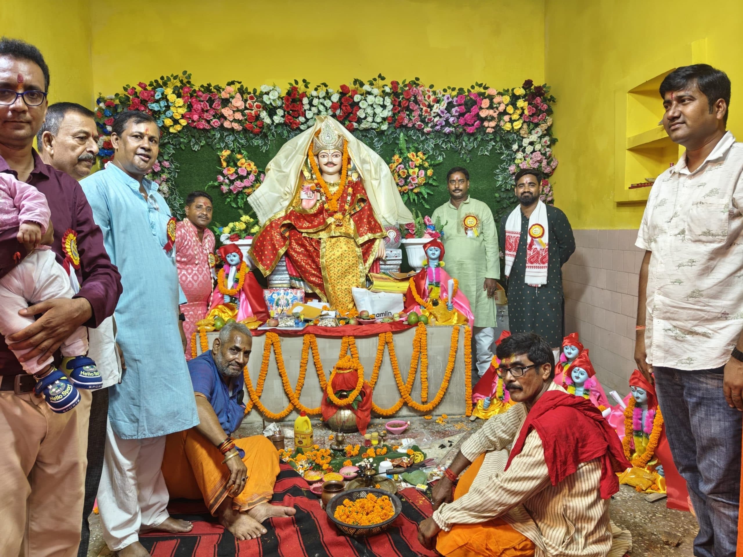 कायस्थ समाज ने की भगवान चित्रगुप्त की पूजा