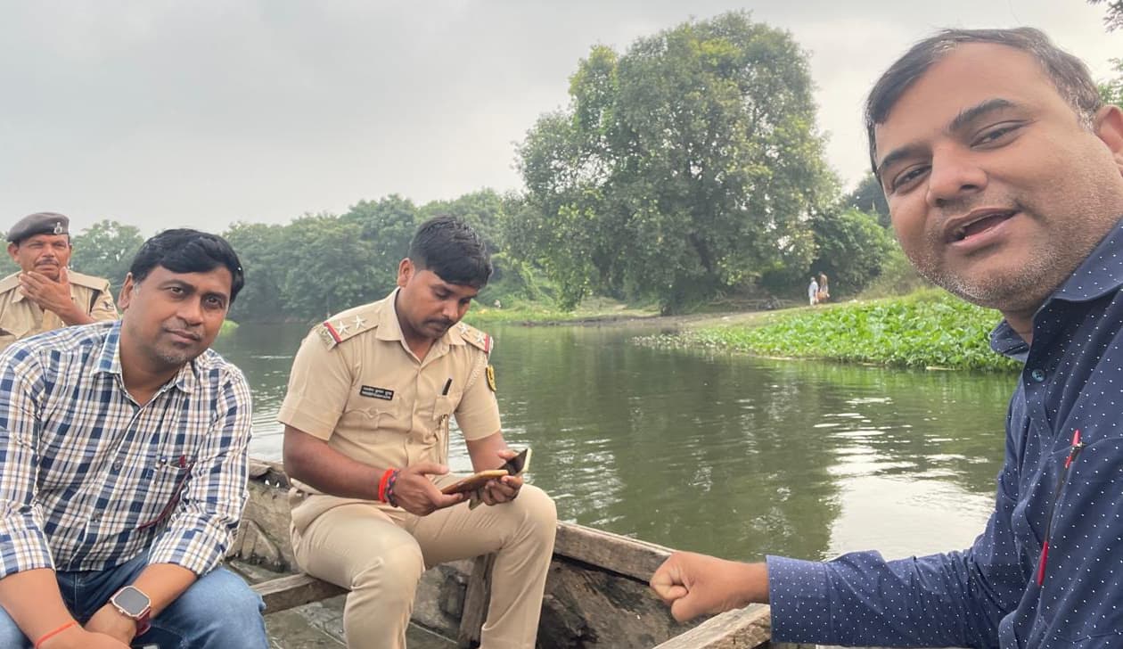 अधिकारियों ने छठ घाटों का लिया जायजा