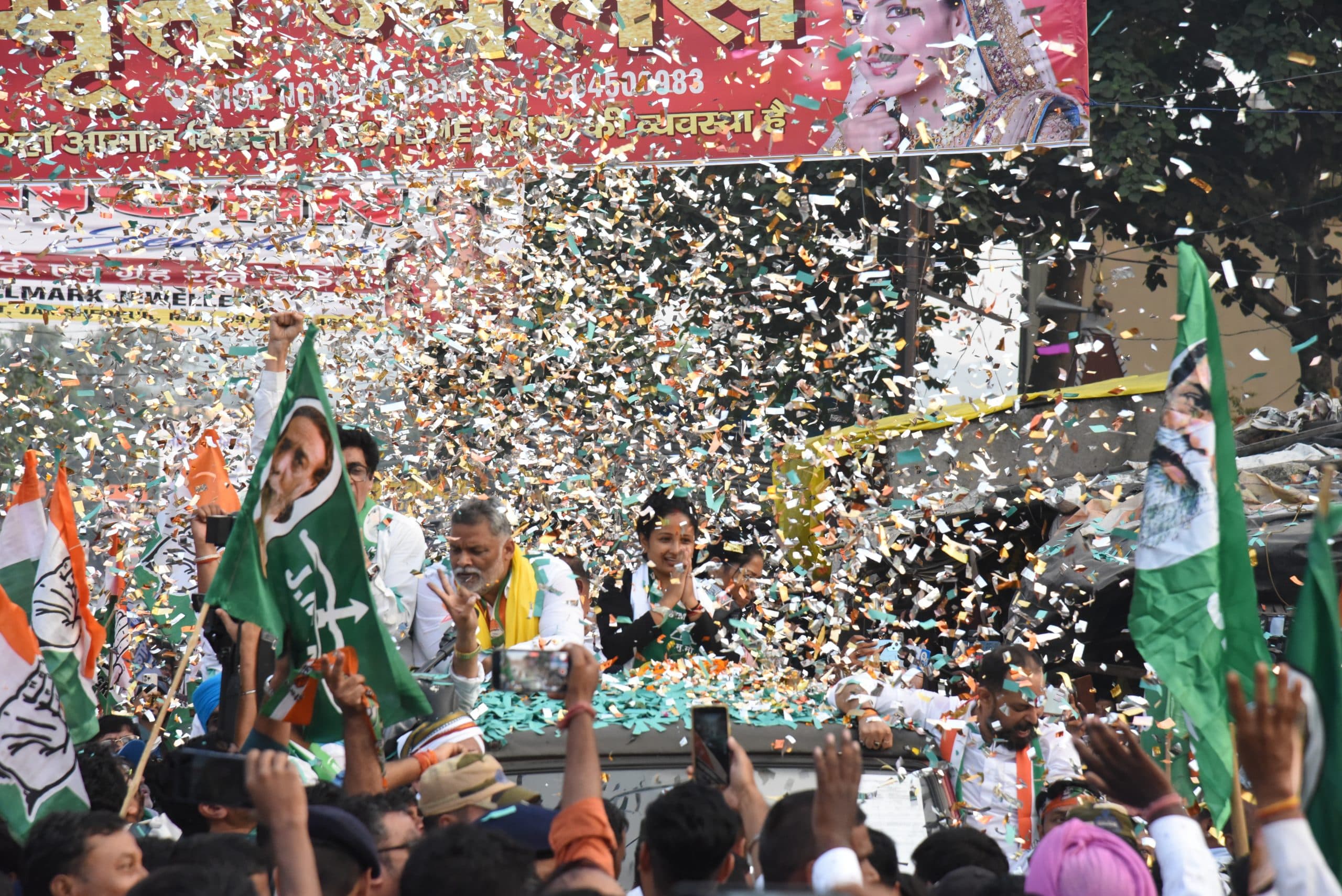 Jamshedpur News : डॉ अजय कुमार के समर्थन में कल्पना सोरेन व पप्पू यादव ने किया रोड शो