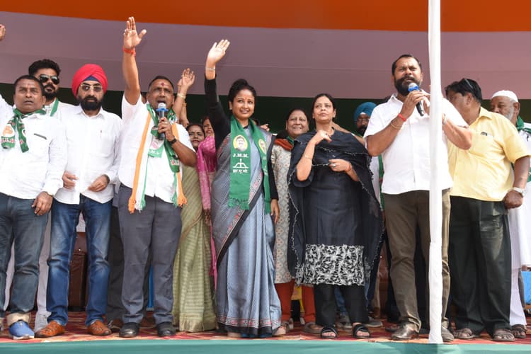 Jamshedpur News : 2024 में भी कोल्हान में भाजपा का करें क्लीन स्वीप : कल्पना सोरेन