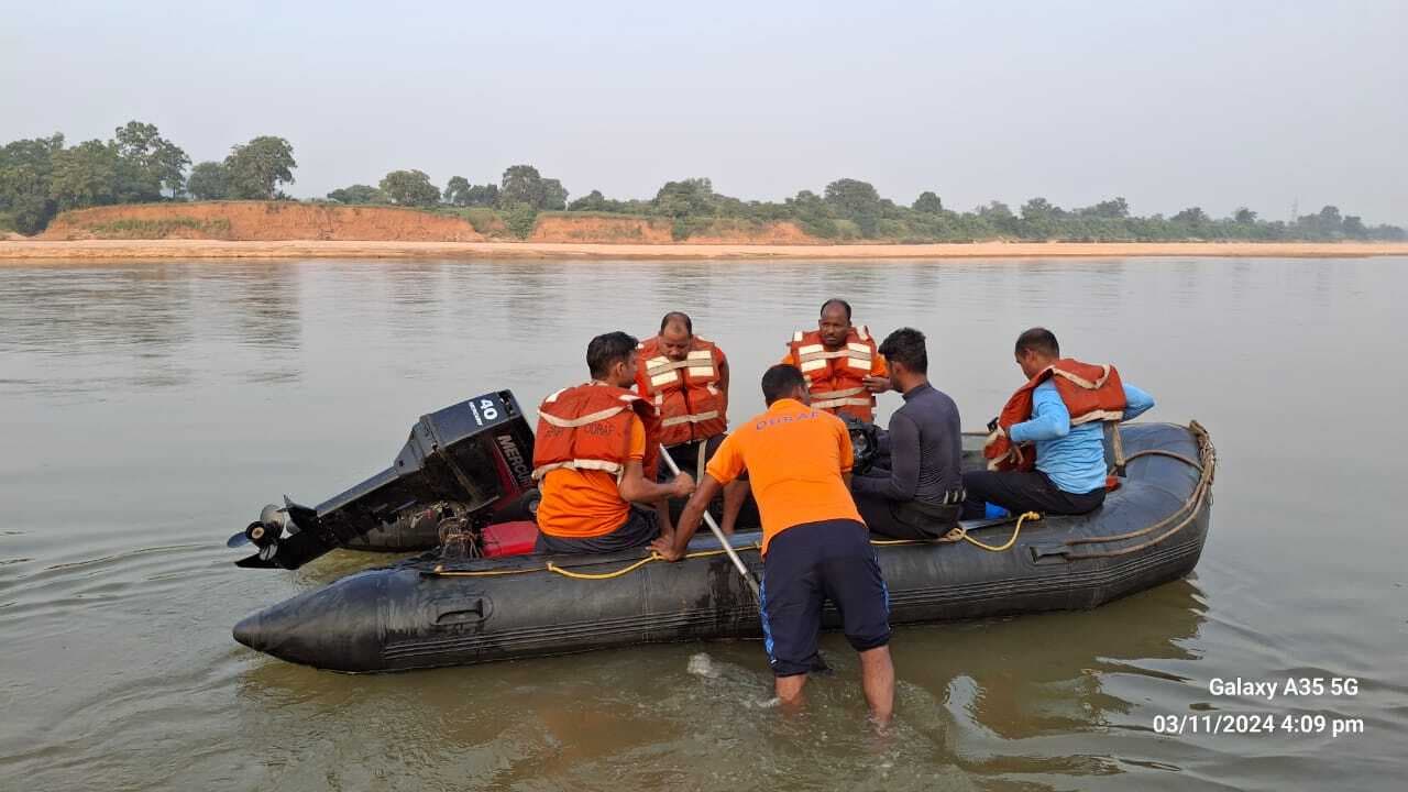 Rourkela News: दोस्तों के साथ नहाने गया पांचवीं का छात्र कोयल नदी में डूबा, लापता