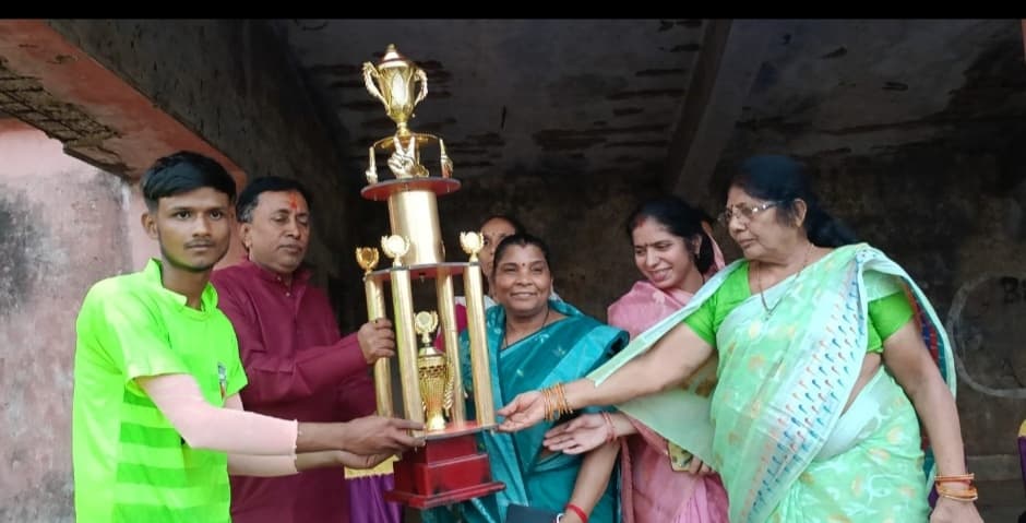 BOKARO NEWS : क्रिकेट टूर्नामेंट के फाइनल में एलिगेंट एकादश छपरगढ़ा विजयी