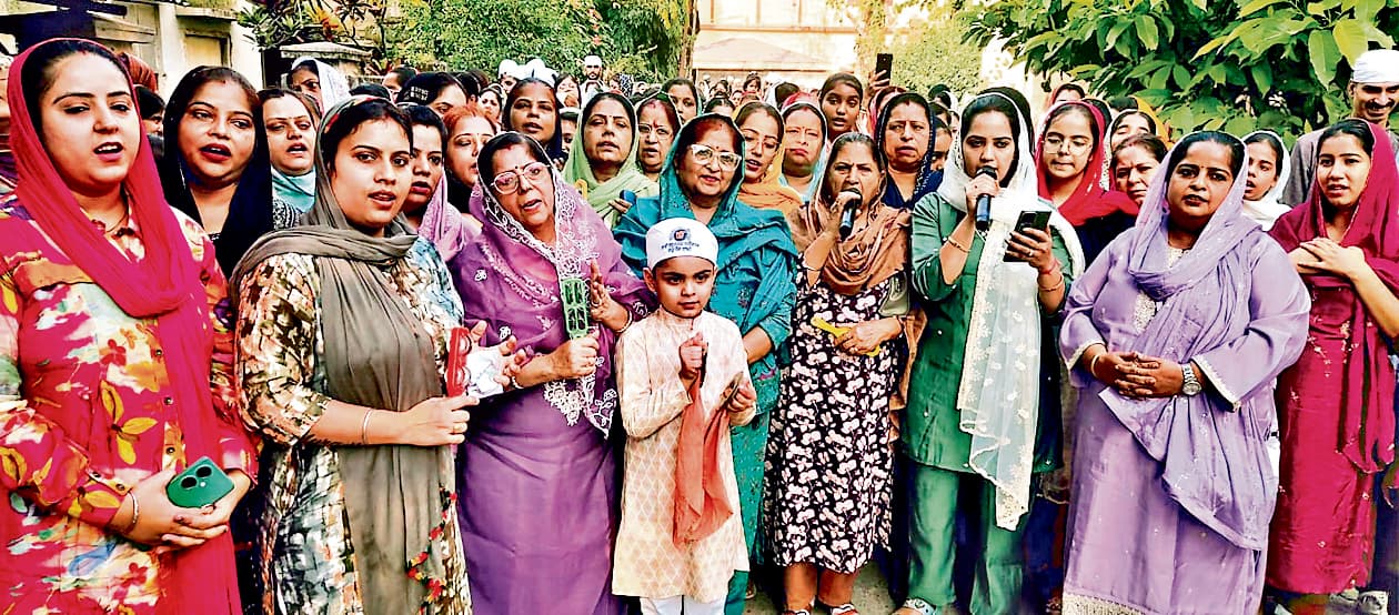 RANCHI NEWS : प्रकाश पर्व पर निकाली गयीं प्रभात फेरियां