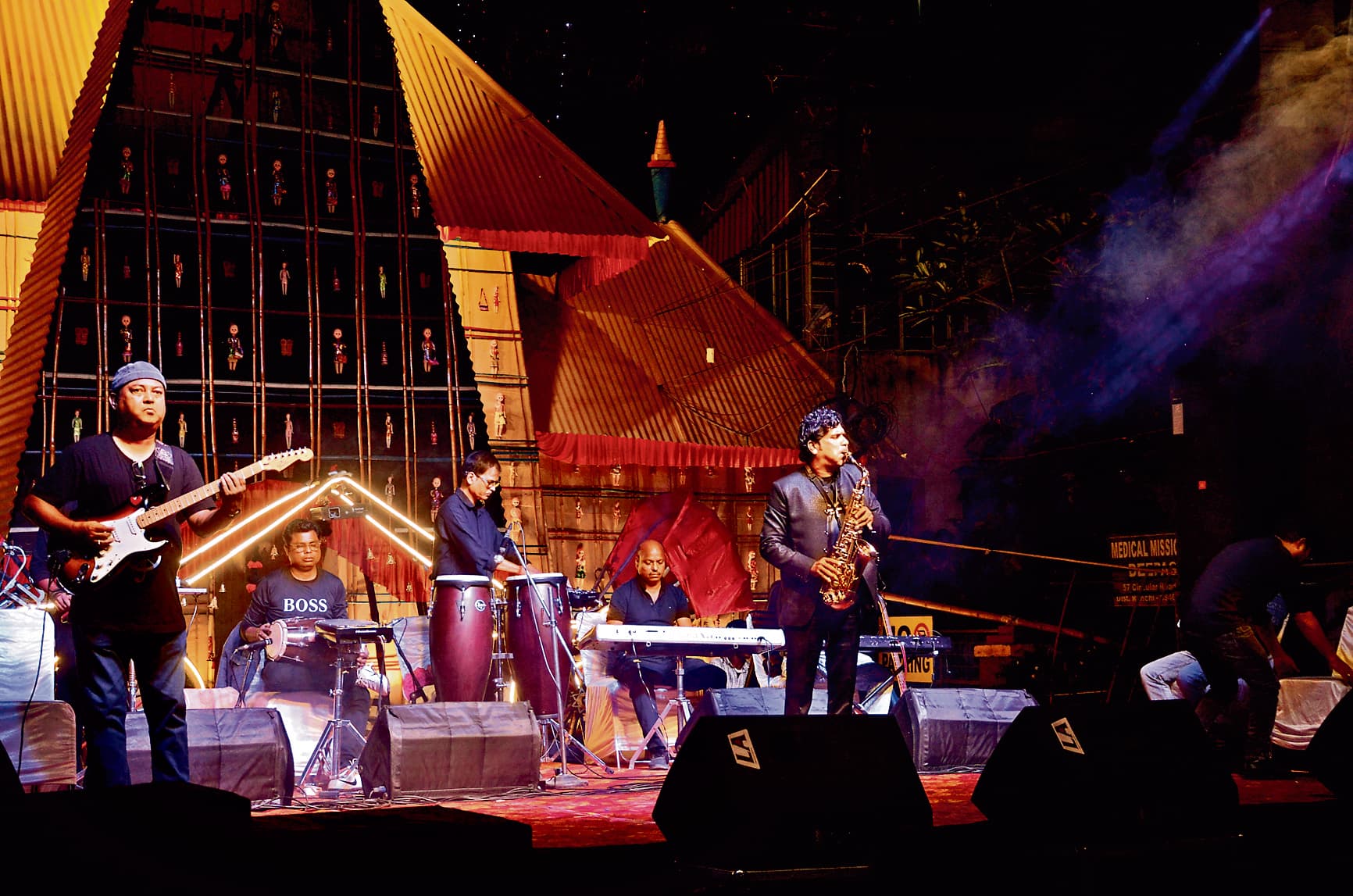 ranchi news : याद आ रहा है तेरा प्यार....गाने पर गूंज उठीं तालियां