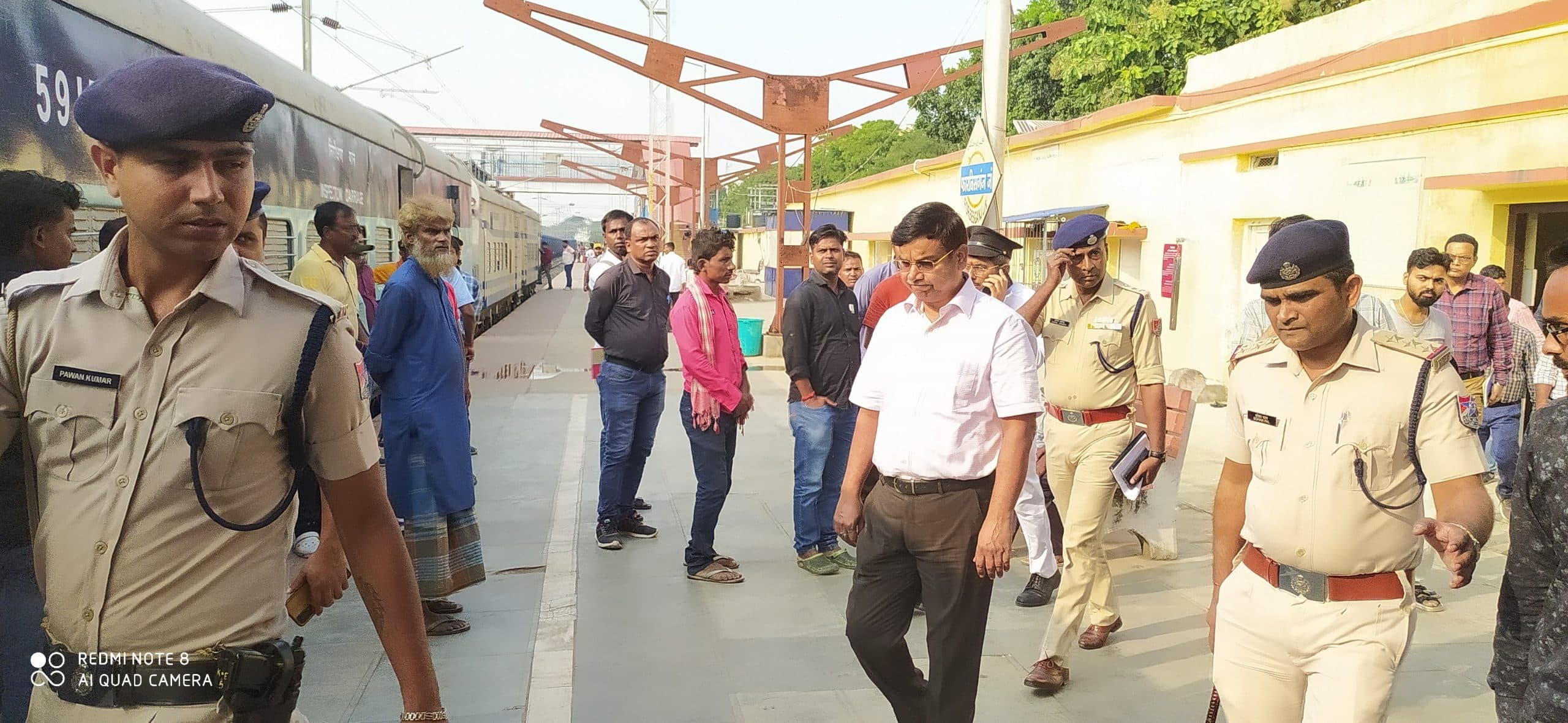 डीआरएम ने फारबिसगंज स्टेशन का किया निरीक्षण