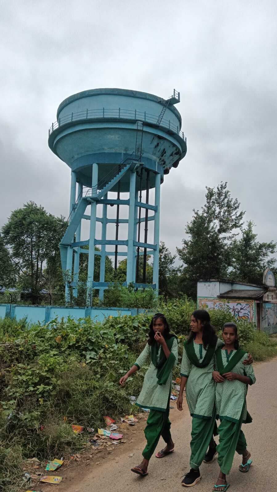 Giridih News : 29 लाख का बिजली बिल बकाया, विभाग ने काटा पानी टंकी का कनेक्शन