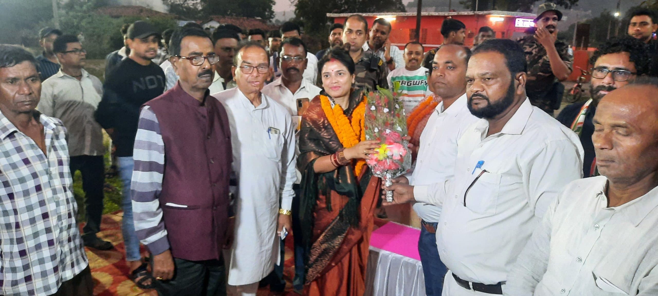 BOKARO NEWS : कोई कर रहा है दावा, तो कोई वादा, सब मांग रहे समर्थन