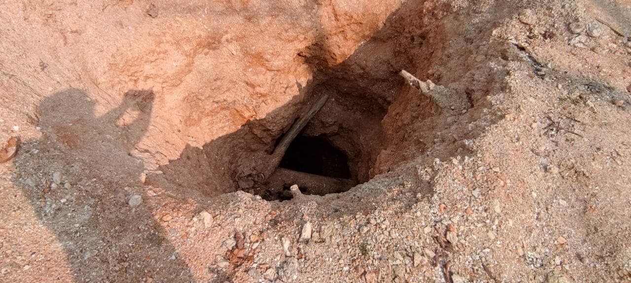 Giridih News: असुरहड्डी जंगल में हो रहा बेशकीमती पत्थर का अवैध खनन