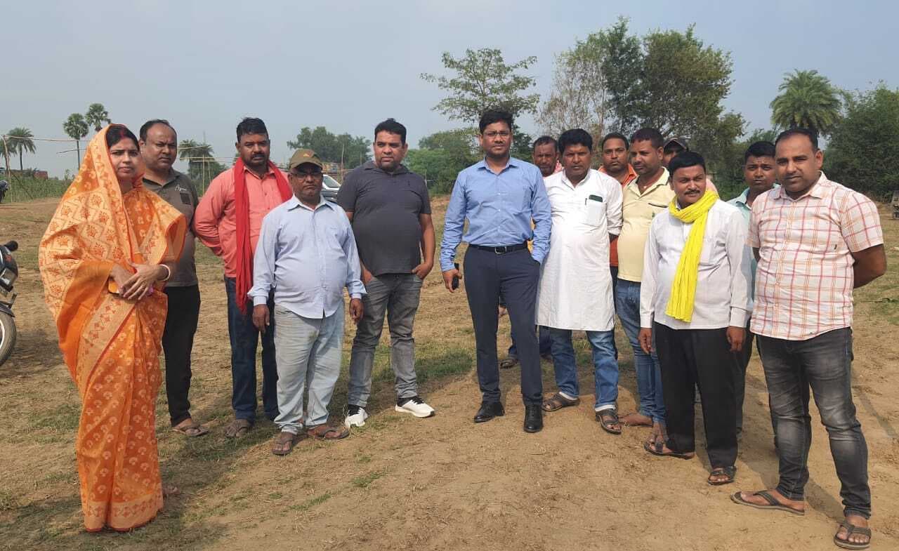 दरभाषण नदी छठ घाट पर तैयारियों का चेयरमैन ने किया निरीक्षण