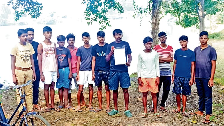 आसनसोल नगर निगम की अनदेखी से किसानपल्ली में छठ पर संकट