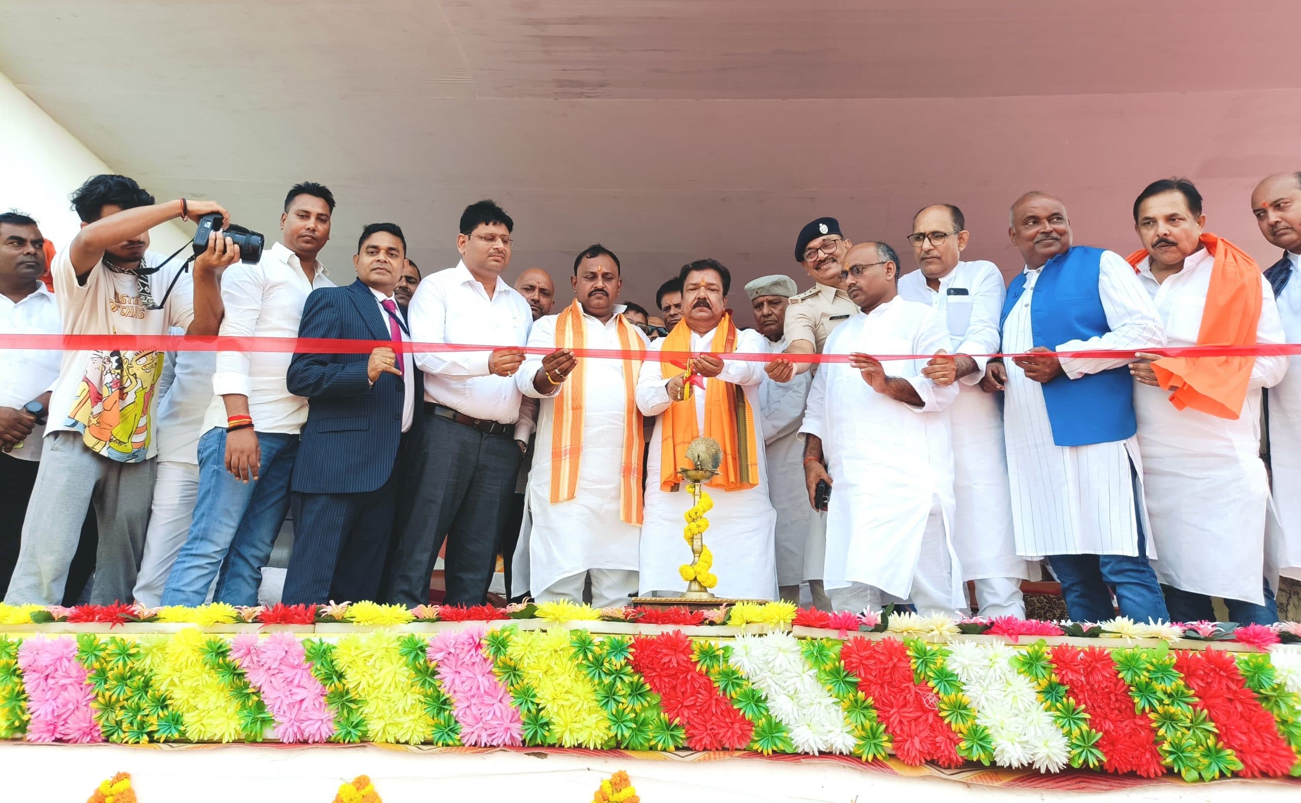 Aurangabad News : भास्कर की उपासना अपने आप में अद्भुत