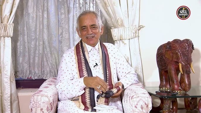 Bhubaneswar News: जगन्नाथ रथयात्रा की परंपरा का पालन करे इस्कॉन, वरना कानूनी कार्रवाई को होंगे विवश : गजपति महाराज