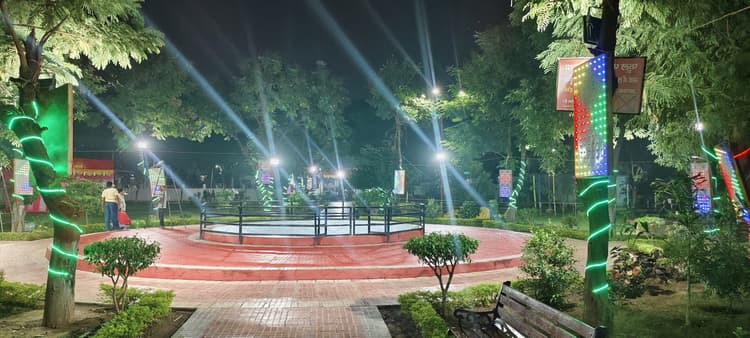 Patna News : 28 पार्कों में छठ की तैयारी पूरी, लाइटिंग से जगमग हुए तालाब