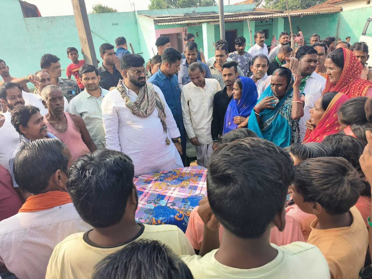 छात्रवृत्ति व साइकिल वितरण से छात्र-छात्राओं को हुआ लाभ : हफीजुल हसन