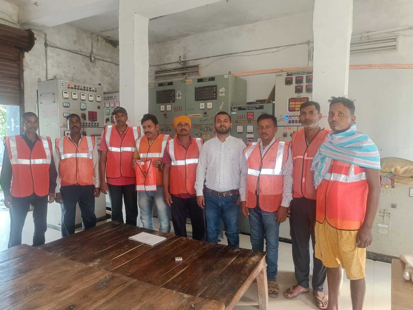 विद्युत विभाग के अधिकारियों ने किया छठ घाट का निरीक्षण, छठ घाटों पर कर्मियों को किया गया प्रतिनियुक्त