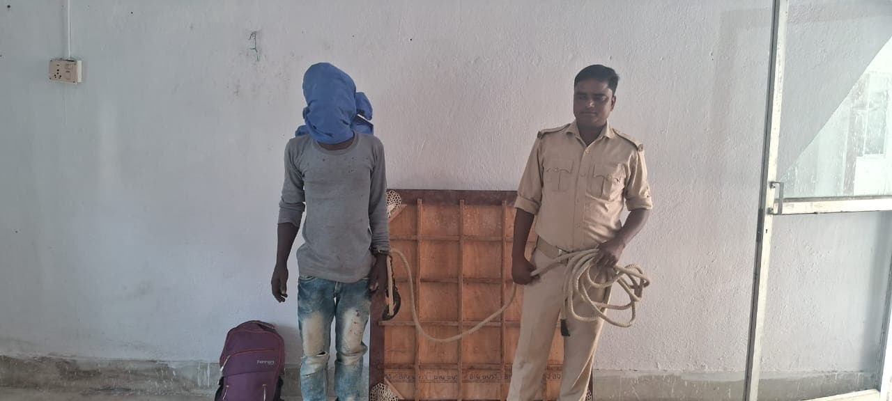 पुलिस ने फरार हत्यारोपी को बंगाल से किया गिरफ्तार