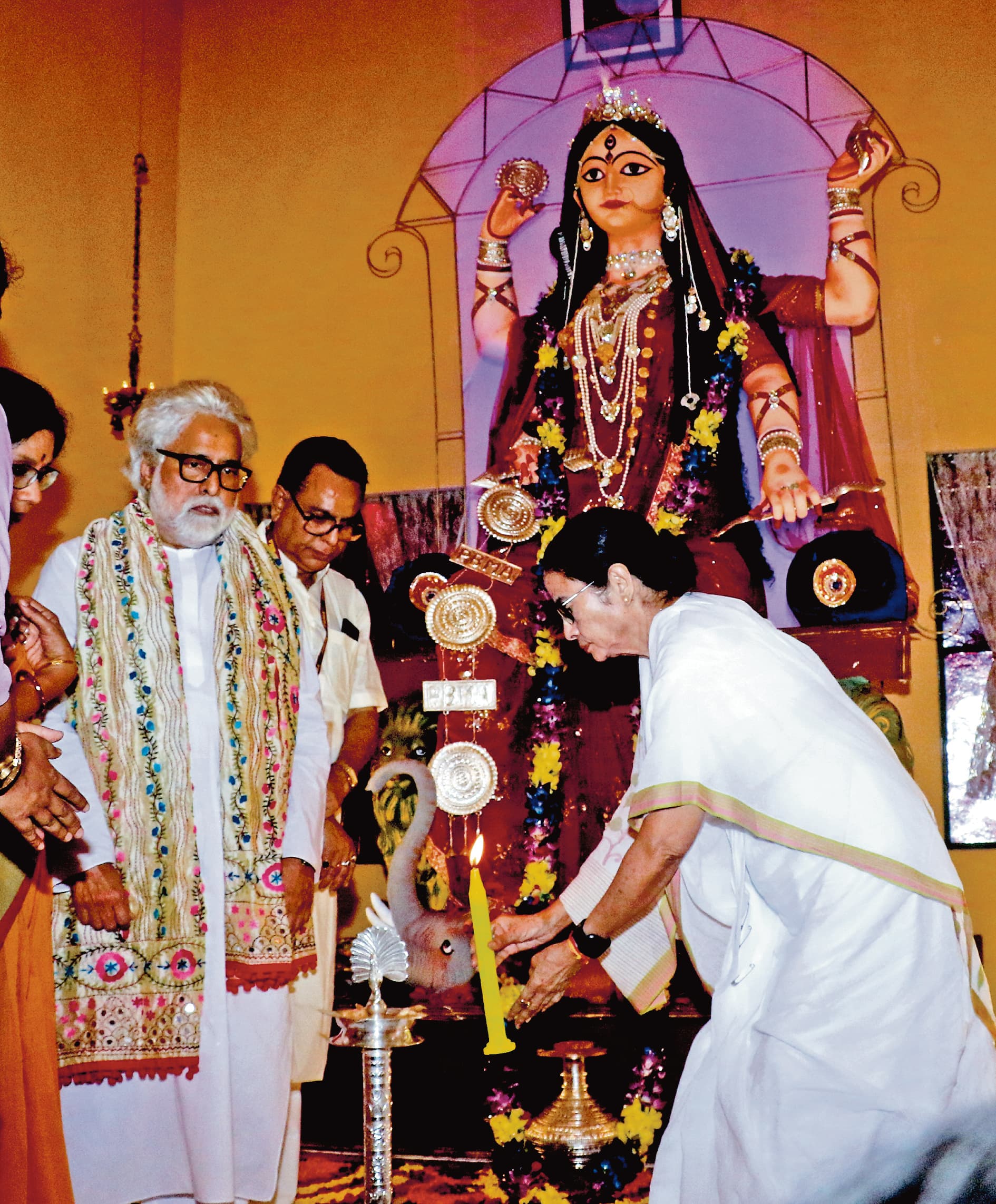 बड़ाबाजार में ट्रैफिक व अग्निकांड की समस्या का समाधान जल्द : सीएम