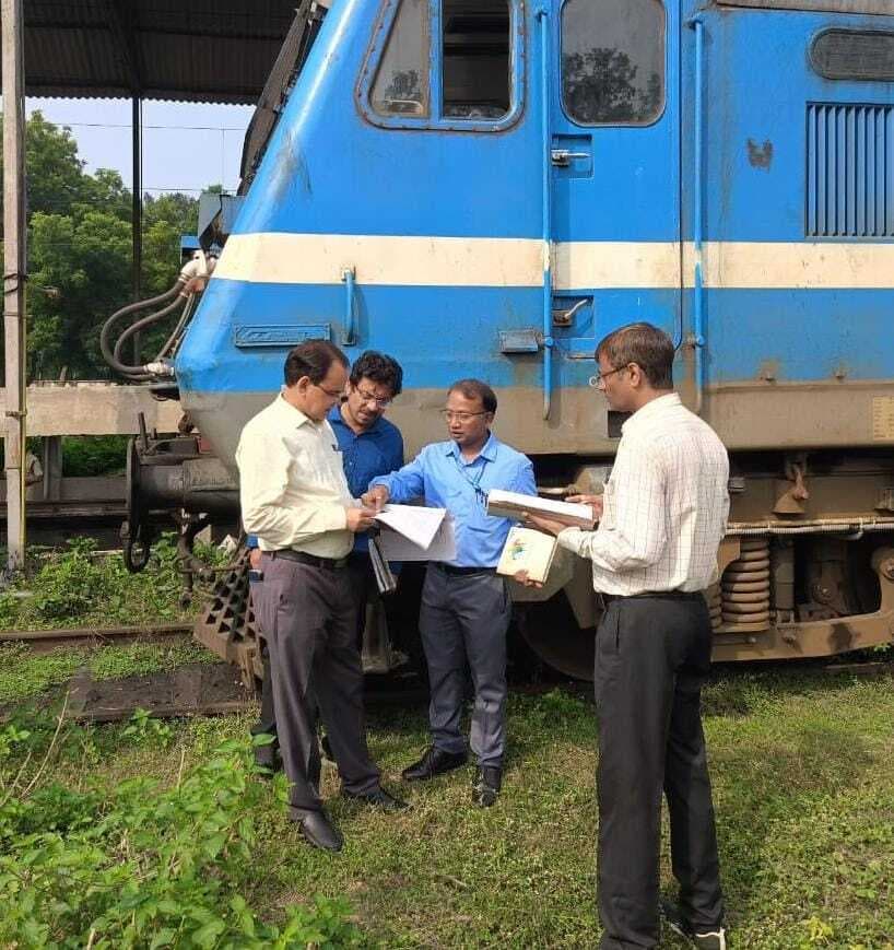 प्रिंसिपल चीफ इलेक्ट्रिक इंजीनियर दो दिवसीय दौरे पर पहुंचे जमालपुर