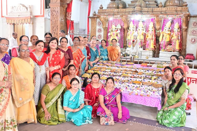 Dhanbad News:जलाराम मंदिर में मना लाभ पंचमी उत्सव