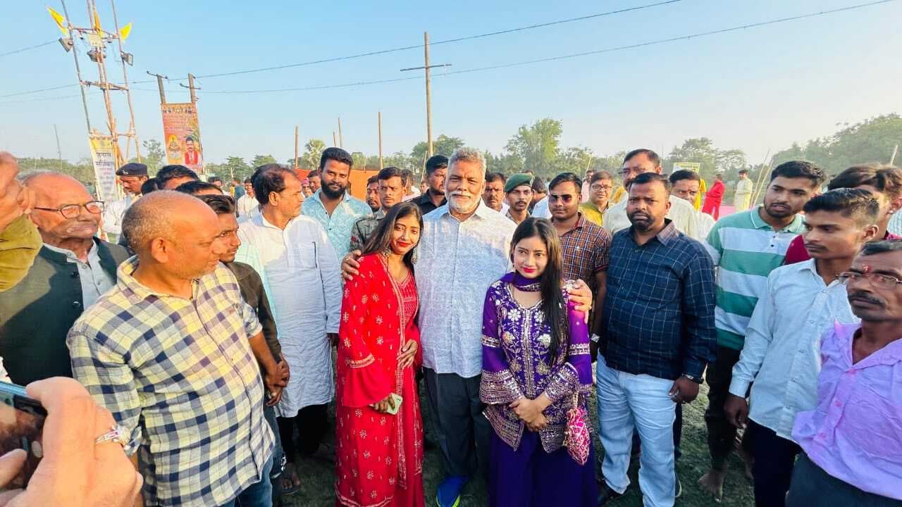 एकता, समर्पण व भाईचारे का संदेश देता है छठ : पप्पू यादव