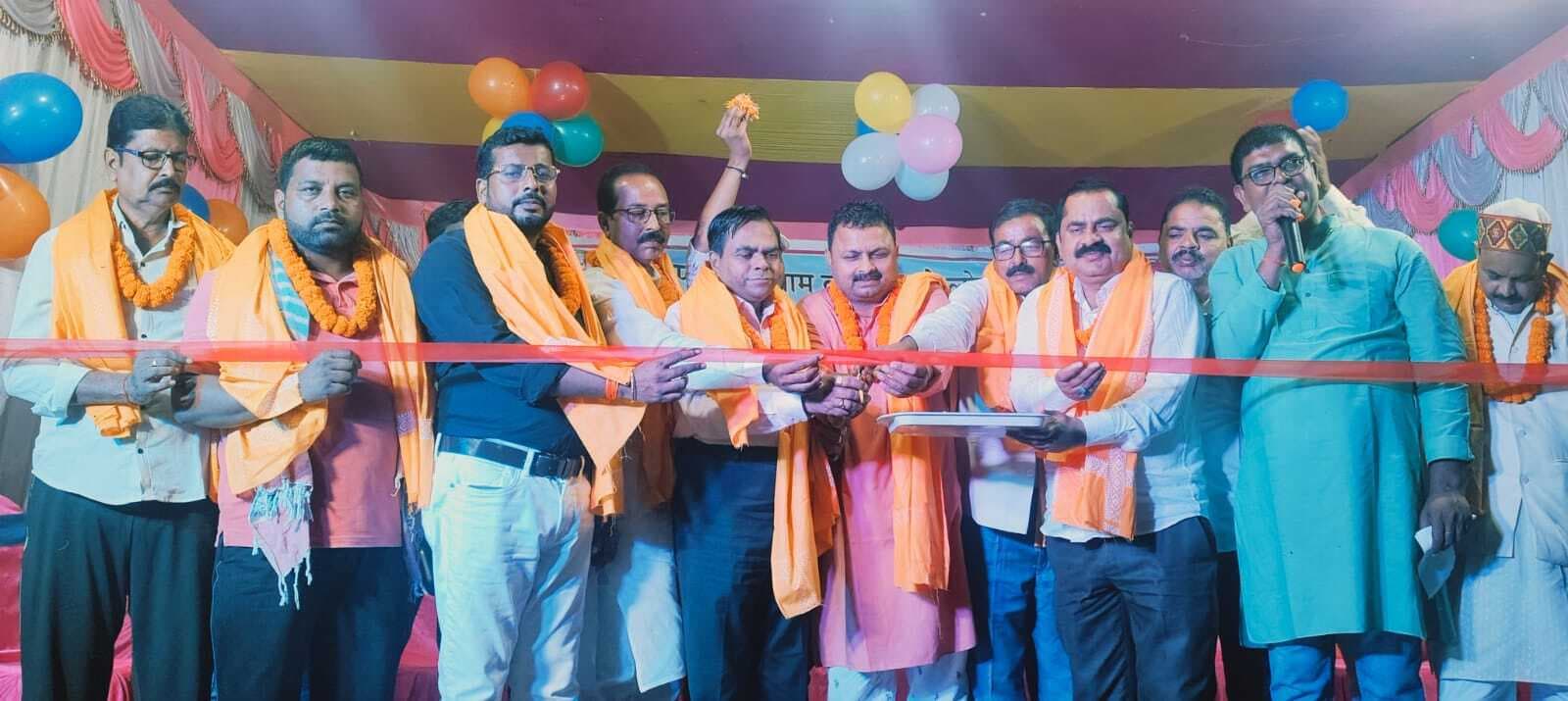 चिकनापट्टी छठ घाट पर भक्ति जागरण कार्यक्रम का हुआ आयोजन