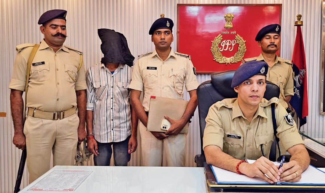 Gopalganj News : लॉरेंस बिश्नोई गैंग के नाम पर डॉक्टर समेत पांच लोगों से रंगदारी मांगनेवाले तीन अपराधी धराये