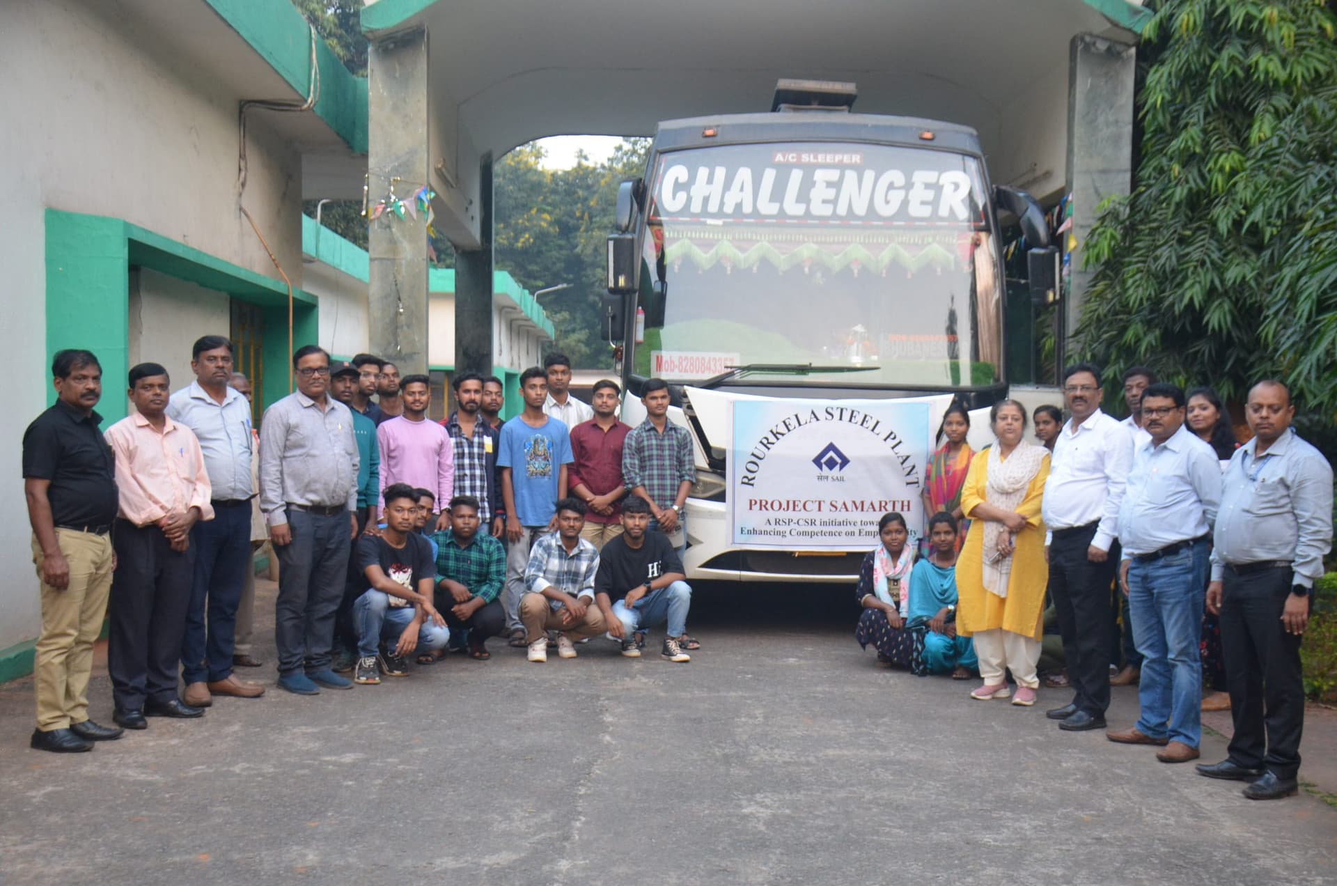 Rourkela news: आरएसपी ने पार्श्वांचल क्षेत्रों के 40 युवाओं को पेशेवर कोचिंग के लिए भेजा भुवनेश्वर
