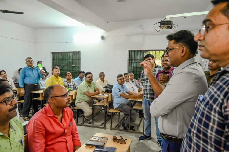 पोल डे डाटा मैनेजमेंट सिस्टम एप से मतदान केंद्र पर रहेगी नजर : डीसी