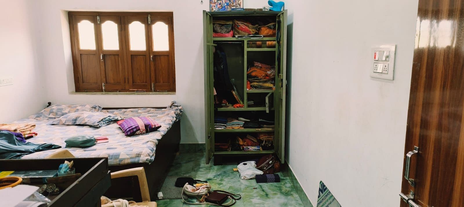 Giridih News: बंद घर से 1.5 लाख नगद समेत 10 लाख के जेवरात की चोरी, जांच में जुटी पुलिस