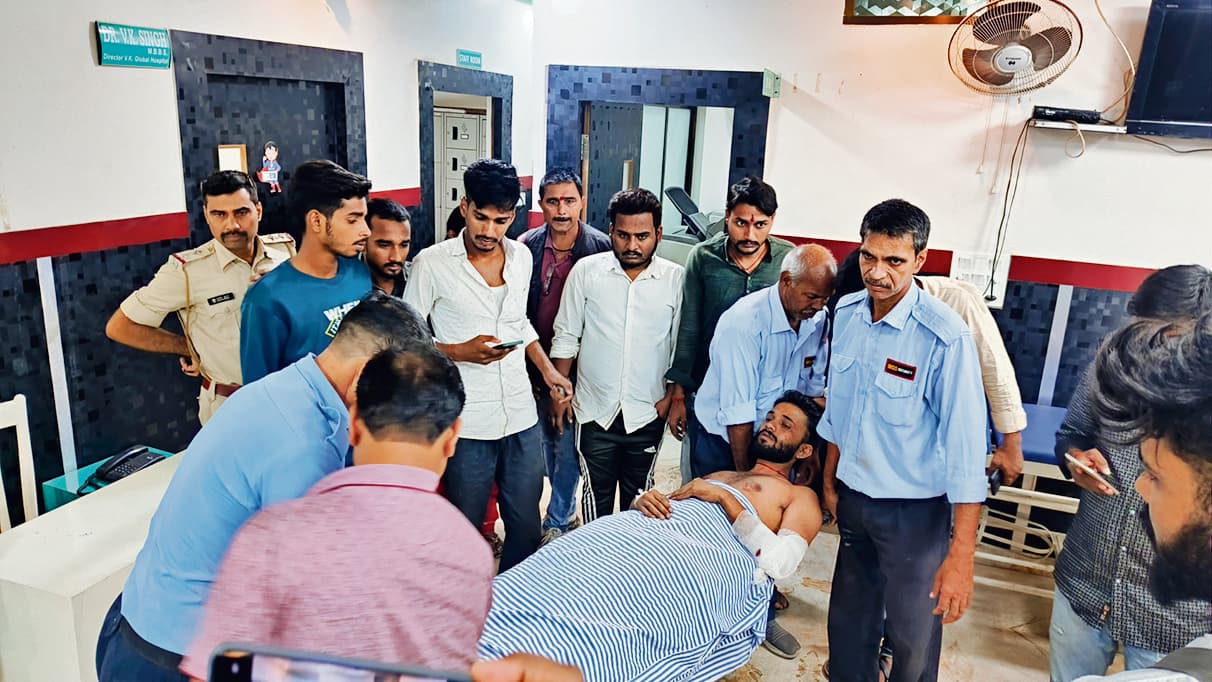 भाजपा नेता के पुत्र पर जानलेवा हमला, मारपीट कर पैर में मारी गोली, जख्मी